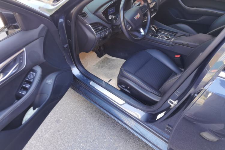 Used Cadillac CT5 2020 28T Tech Edition Driver Seat