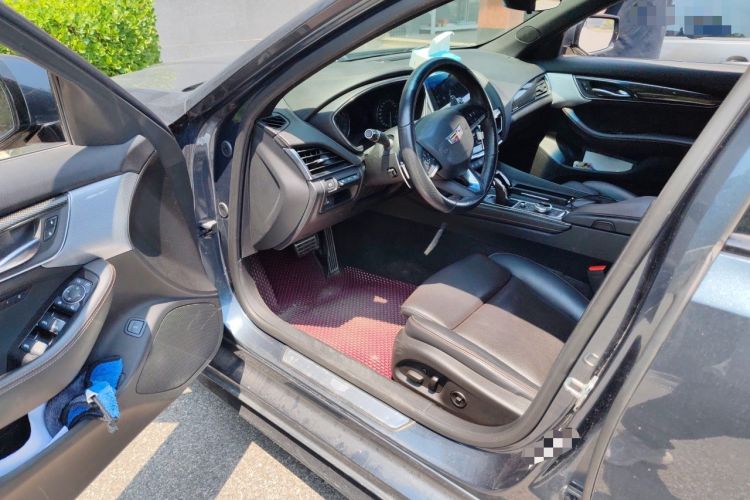Used Cadillac CT5 2020 Revised 28T Platinum Sport Edition Driver Seat