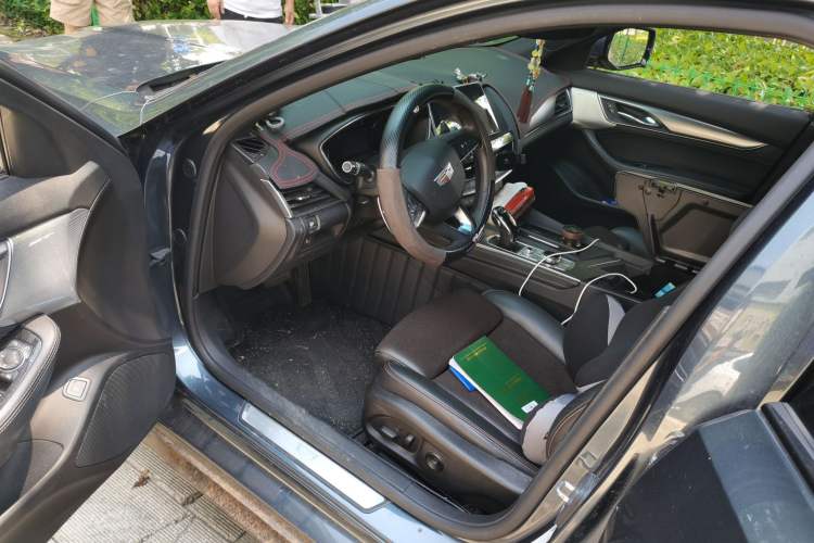 Used Cadillac CT5 2020 Updated 28T Leading Sporty Version Driver Seat