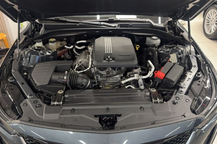 Used Cadillac CT5 2020 28T Leading Sport Model Engine Bay