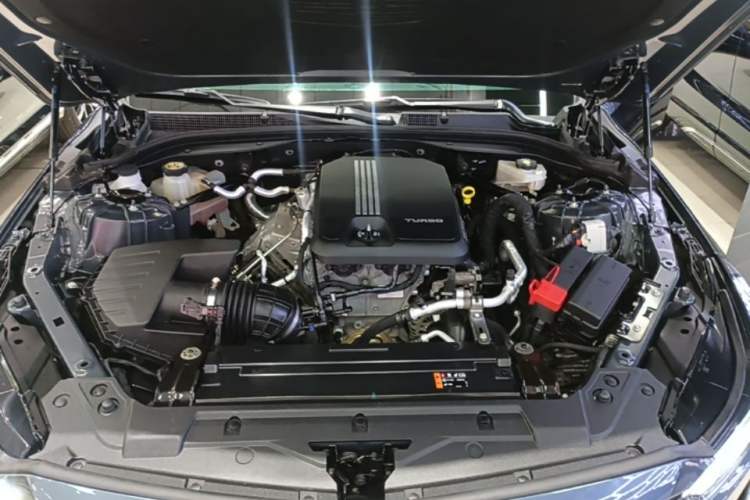 Used Cadillac CT5 2020 28T Leading Sport Model Engine Bay