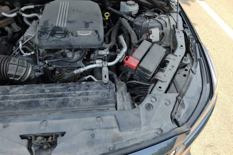 Used Cadillac CT5 2020 Revised Version 28T Luxury Edition Engine Bay Left