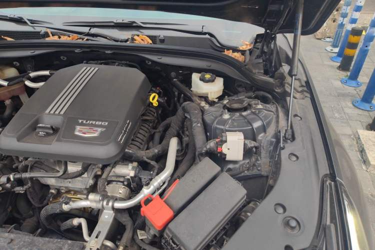 Used Cadillac CT5 2020 Revised 28T Platinum Sport Edition Engine Bay Left