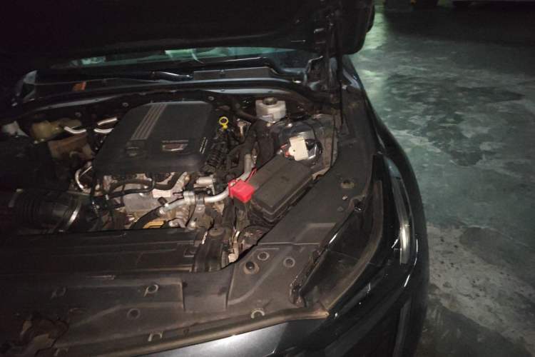Used Cadillac CT5 2020 Revised Version 28T Luxury Edition Engine Bay Left