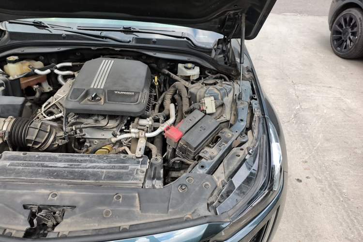 Used Cadillac CT5 2020 28T Platinum Sport Edition Engine Bay Left