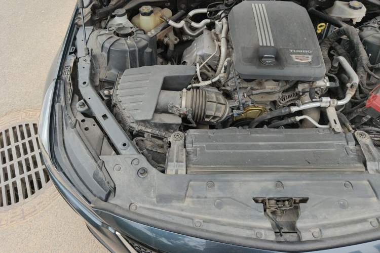 Used Cadillac CT5 2020 Revised 28T Platinum Sport Edition Engine Bay Right
