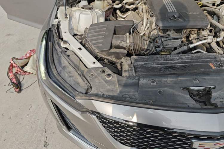 Used Cadillac CT5 2020 28T Luxury Version Engine Bay Right