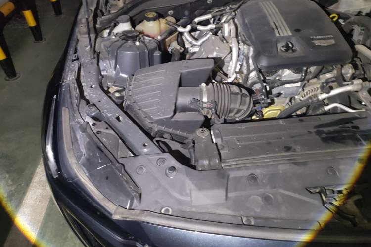 Used Cadillac CT5 2020 Revised Version 28T Luxury Edition Engine Bay Right
