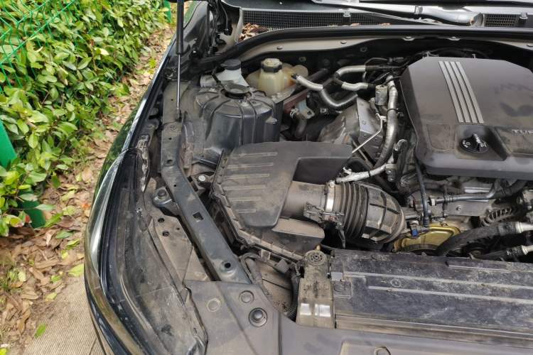 Used Cadillac CT5 2020 Updated 28T Leading Sporty Version Engine Bay Right