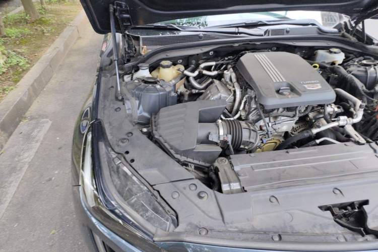 Used Cadillac CT5 2020 Revised Version 28T Luxury Edition Engine Bay Right