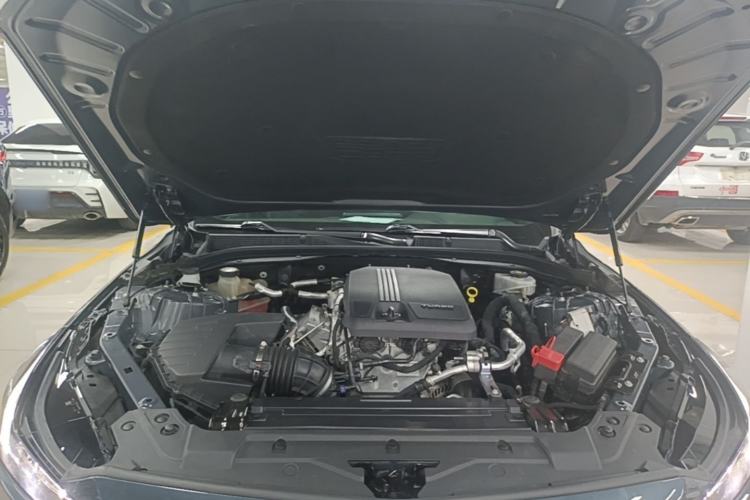 Used Cadillac CT5 2020 28T Leading Sport Model Engine Bay