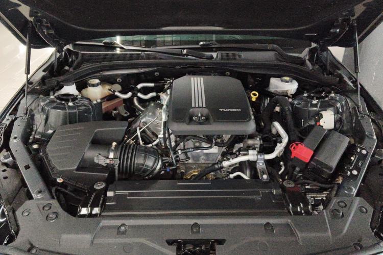 Used Cadillac CT5 2020 28T Tech Edition Engine Bay