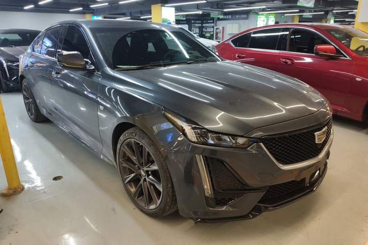 Used Cadillac CT5 2020 Revised 28T Platinum Sport Edition Front Right 45 Deg
