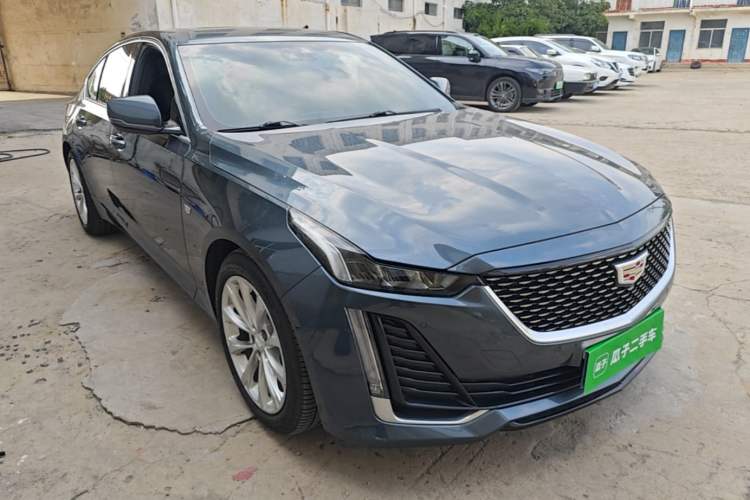 Used Cadillac CT5 2020 Revised Version 28T Luxury Edition Front Right 45 Deg