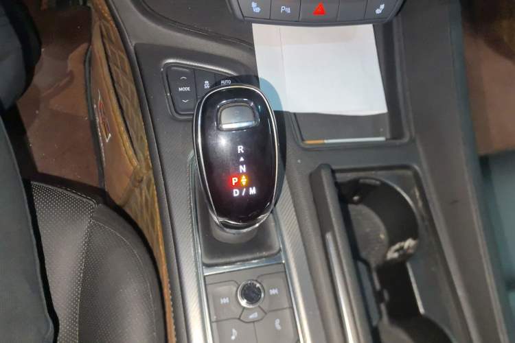 Used Cadillac CT5 2020 Revised Version 28T Luxury Edition Gear Lever