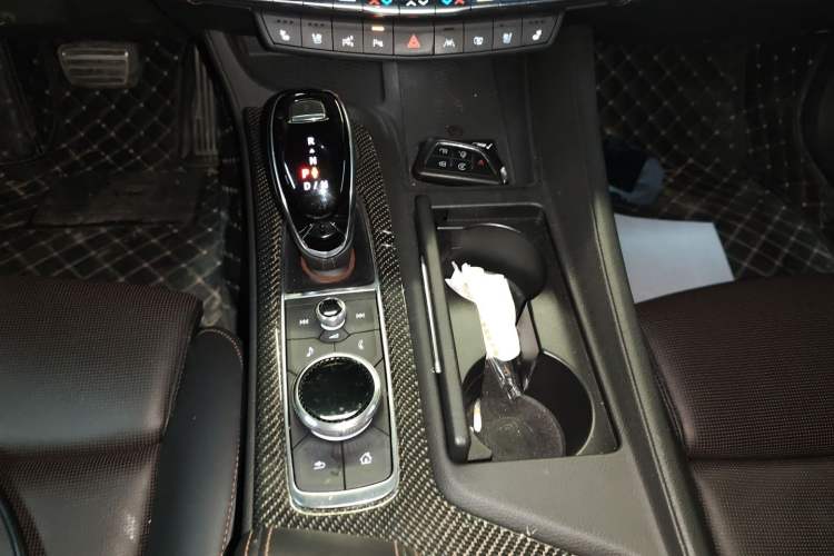 Used Cadillac CT5 2020 Revised 28T Platinum Sport Edition Gear Lever