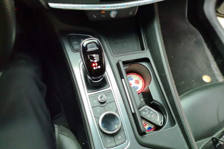 Used Cadillac CT5 2020 Revised Version 28T Luxury Edition Gear Lever