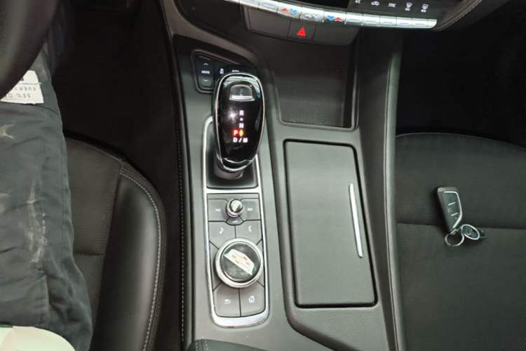 Used Cadillac CT5 2020 Revised Version 28T Tech Edition Gear Lever