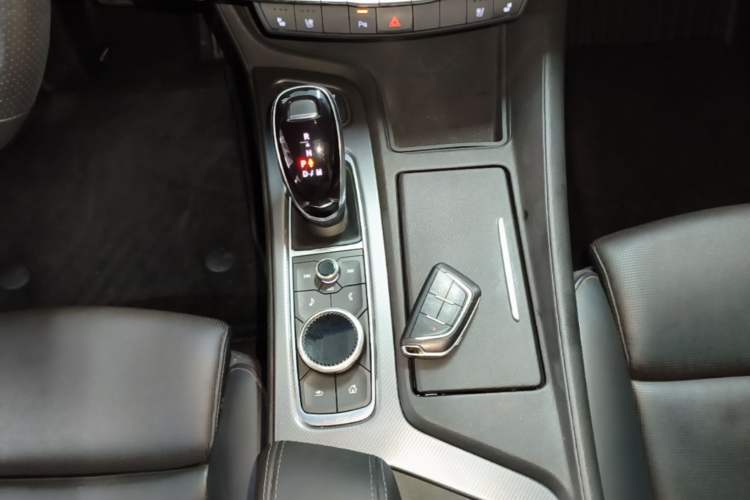 Used Cadillac CT5 2020 Updated 28T Leading Sporty Version Gear Lever