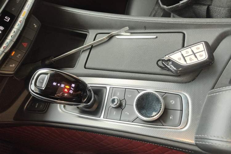 Used Cadillac CT5 2020 Revised Version 28T Luxury Edition Gear Lever