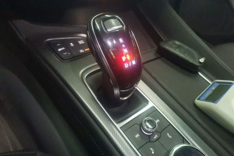 Used Cadillac CT5 2020 Revised Version 28T Luxury Edition Gear Lever