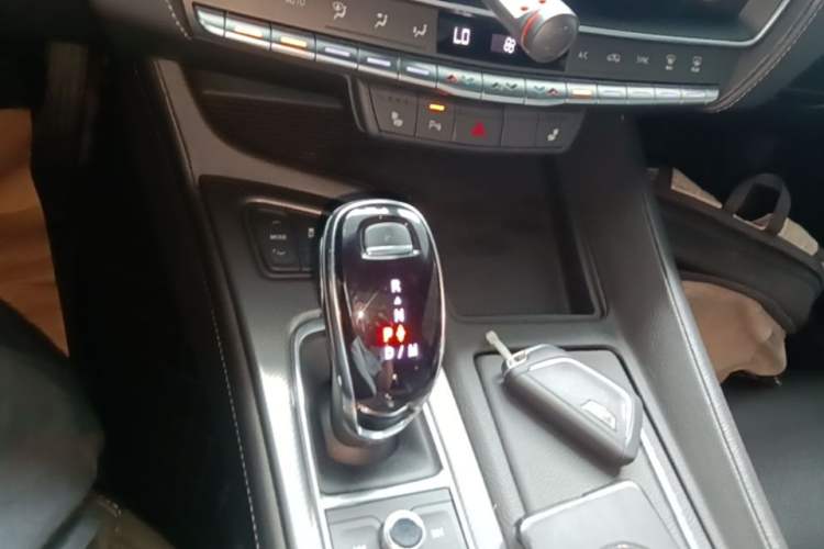 Used Cadillac CT5 2020 Revised Version 28T Luxury Edition Gear Lever