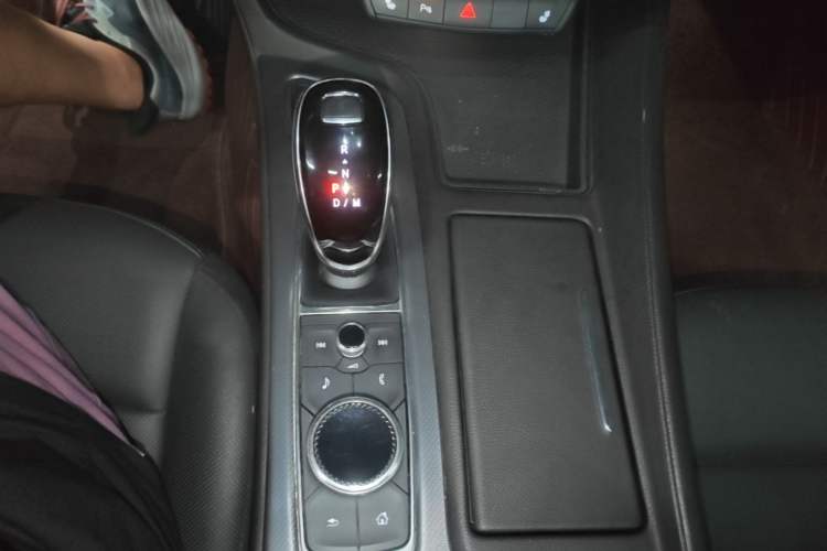 Used Cadillac CT5 2020 Revised Version 28T Luxury Edition Gear Lever