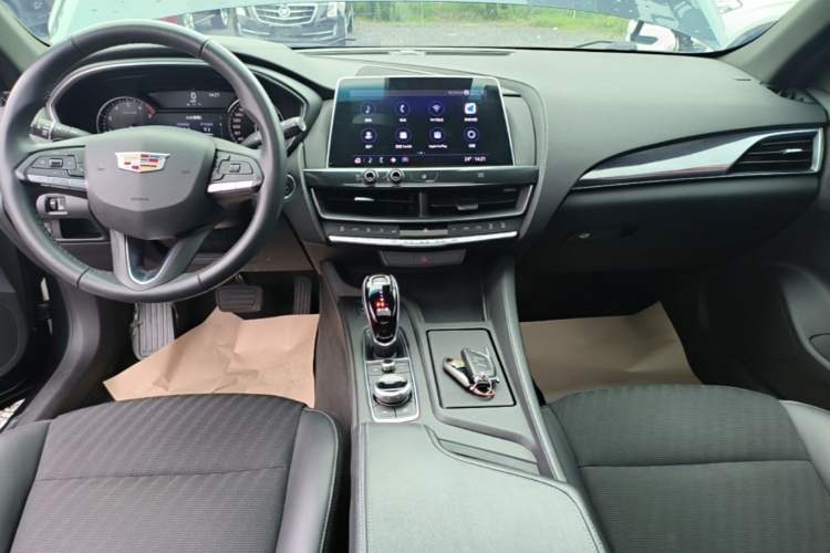 Used Cadillac CT5 2020 Revised Version 28T Tech Edition Gear Lever