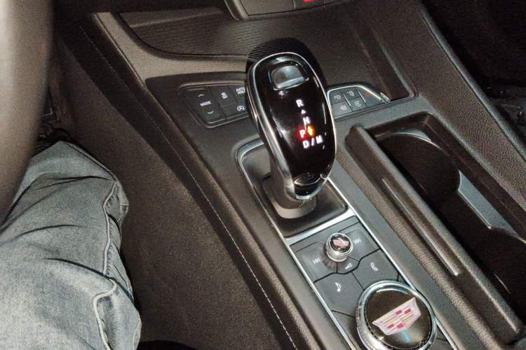Used Cadillac CT5 2020 28T Tech Edition Gear Lever