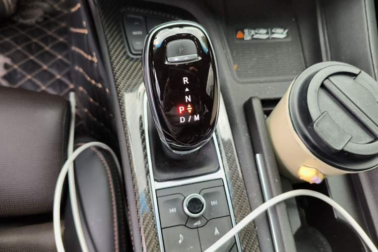 Used Cadillac CT5 2020 28T Platinum Sport Edition Gear Lever