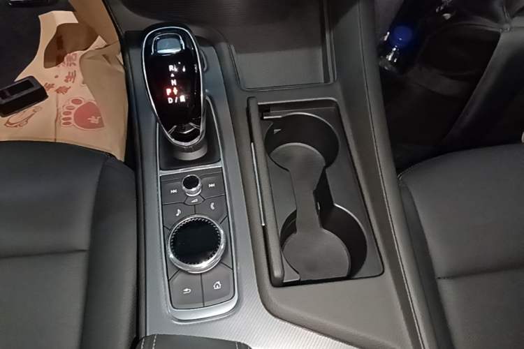 Used Cadillac CT5 2020 Revised Version 28T Luxury Edition Gear Lever