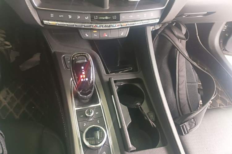 Used Cadillac CT5 2020 Revised Version 28T Luxury Edition Gear Lever