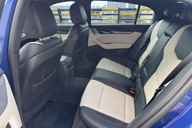 Used Cadillac CT5 2020 Revised 28T Platinum Sport Edition Interior 2
