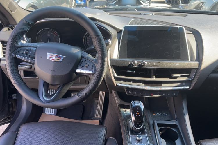 Used Cadillac CT5 2020 Revised 28T Platinum Sport Edition Interior 3