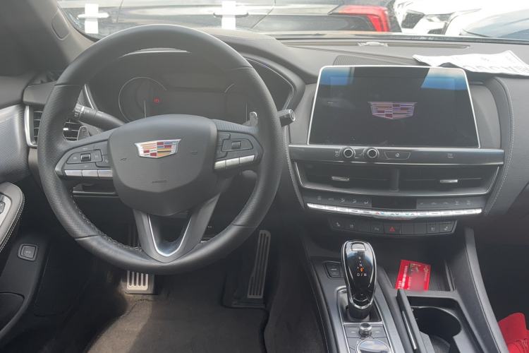 Used Cadillac CT5 2020 Updated 28T Leading Sporty Version Interior 3