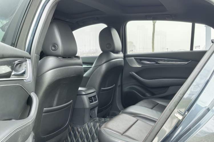 Used Cadillac CT5 2020 Updated 28T Leading Sporty Version Interior 3