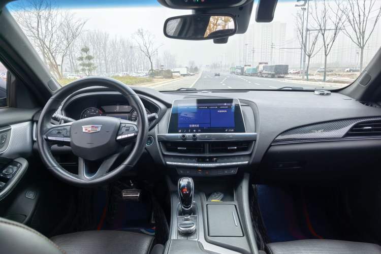 Used Cadillac CT5 2020 Updated 28T Leading Sporty Version Interior 4