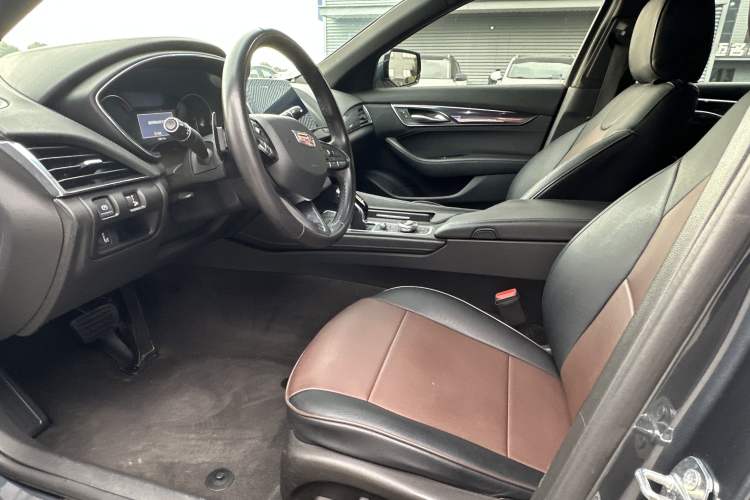 Used Cadillac CT5 2020 28T Tech Edition Interior 4