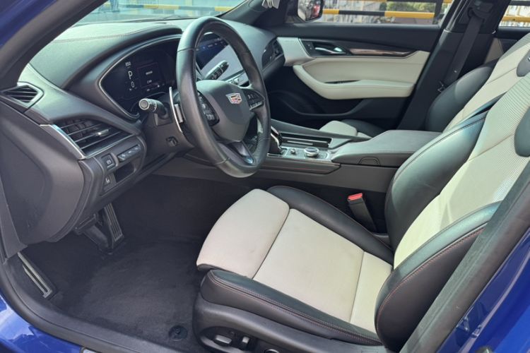 Used Cadillac CT5 2020 Revised 28T Platinum Sport Edition Interior 5