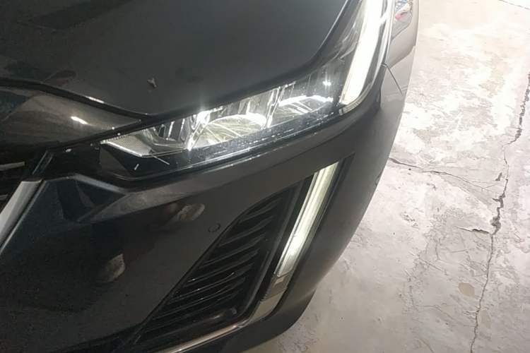 Used Cadillac CT5 2020 Revised Version 28T Fashion Edition Left Front Headlight