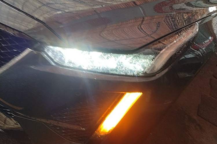 Used Cadillac CT5 2020 Revised 28T Platinum Sport Edition Left Front Headlight