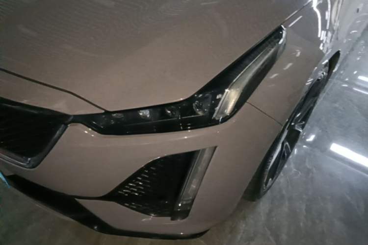 Used Cadillac CT5 2020 Revised 28T Platinum Sport Edition Left Front Headlight