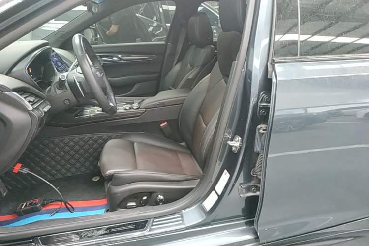 Used Cadillac CT5 2020 Revised 28T Platinum Sport Edition Left Front Seat