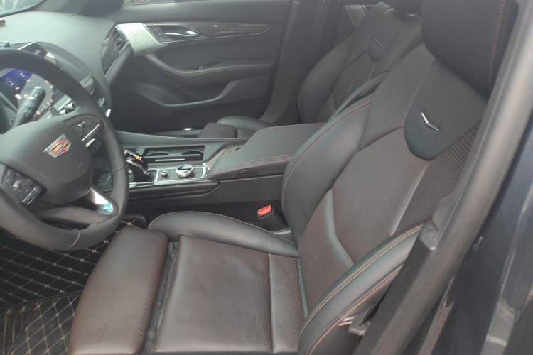 Used Cadillac CT5 2020 Revised 28T Platinum Sport Edition Left Front Seat