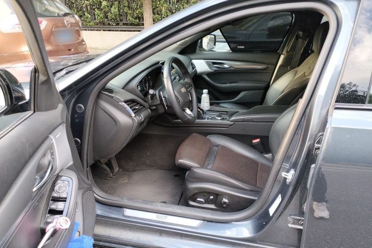 Used Cadillac CT5 2020 Updated 28T Leading Sporty Version Left Front Seat