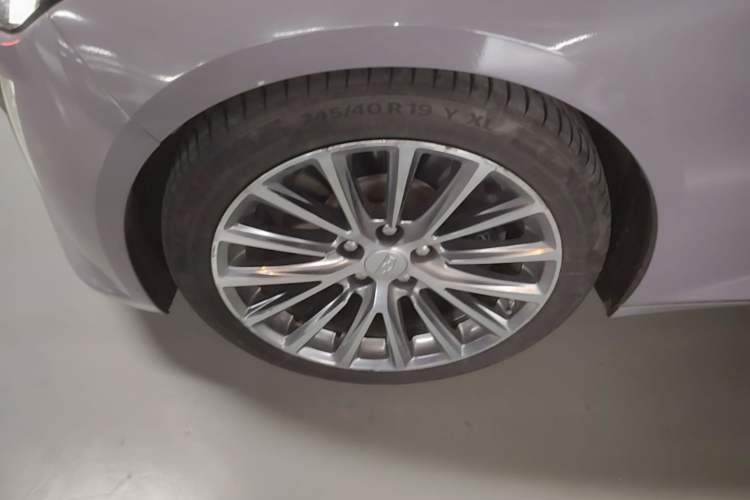 Used Cadillac CT5 2020 28T Luxury Version Left Front Wheel Hub