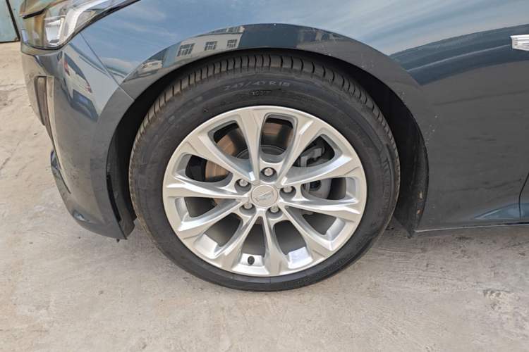 Used Cadillac CT5 2020 Revised Version 28T Luxury Edition Left Front Wheel Hub