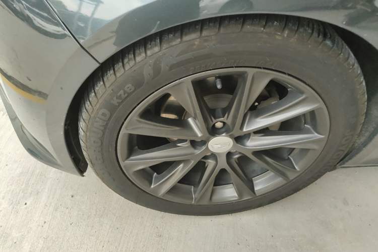 Used Cadillac CT5 2020 Revised Version 28T Luxury Edition Left Front Wheel Hub