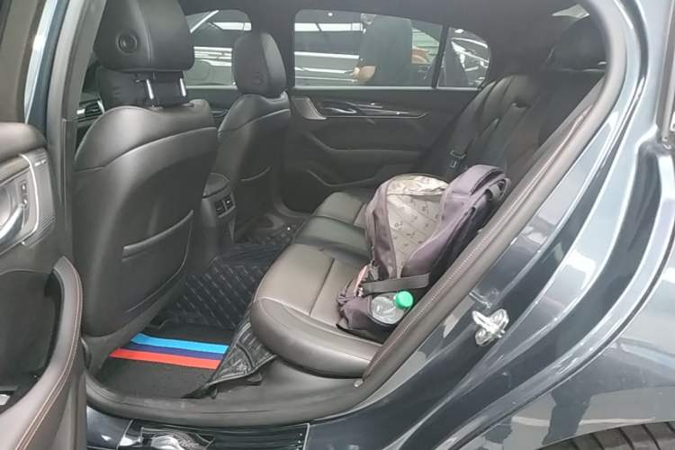 Used Cadillac CT5 2020 Revised 28T Platinum Sport Edition Left Rear Seat