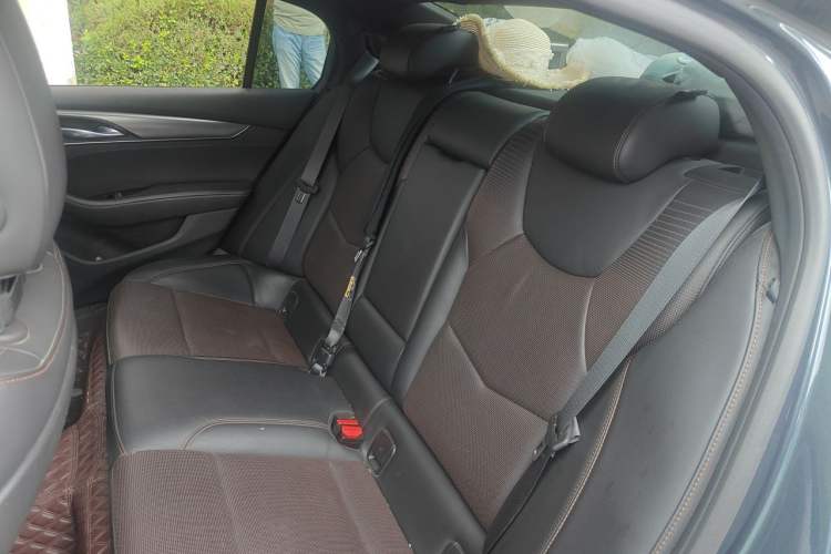 Used Cadillac CT5 2020 Updated 28T Leading Sporty Version Left Rear Seat